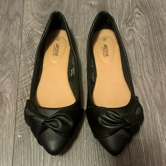☀️NWOT Arden size 8 slip on black flats - Picture 1 of 7